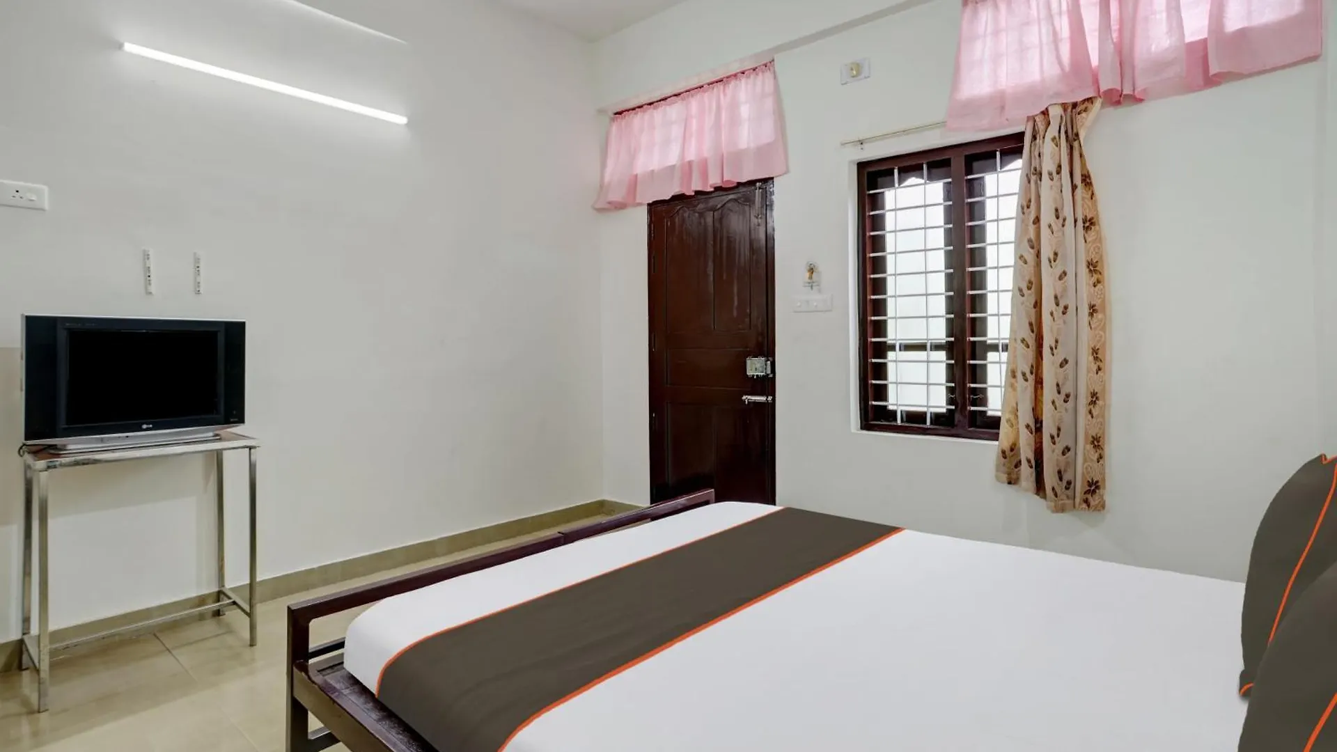 Hotel O Muscat Thiruvananthapuram