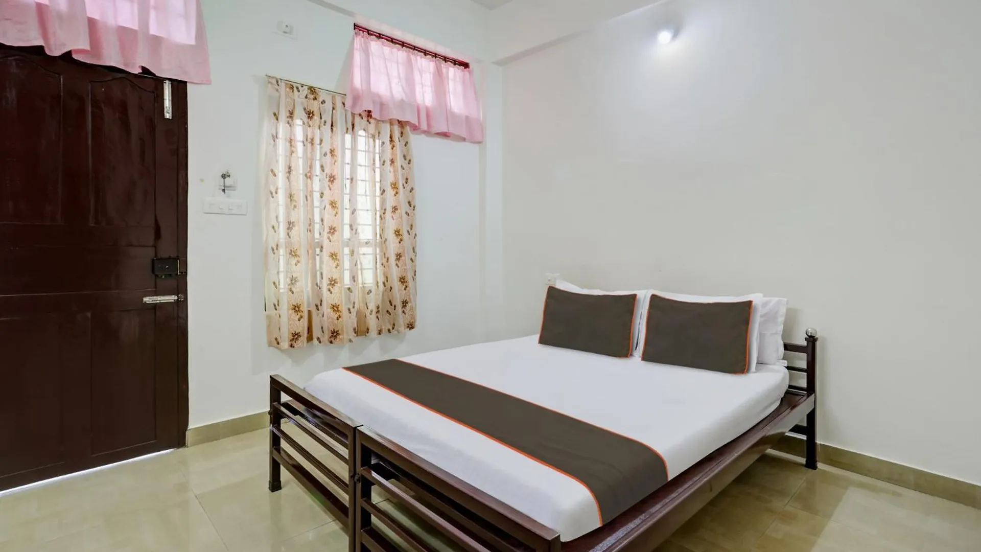***  Hotel O Muscat Thiruvananthapuram India